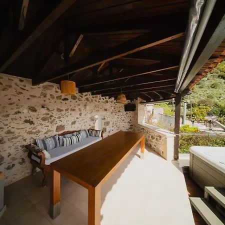 Apartment Domus Polymnia, Hospitality At Its Best! Spilion