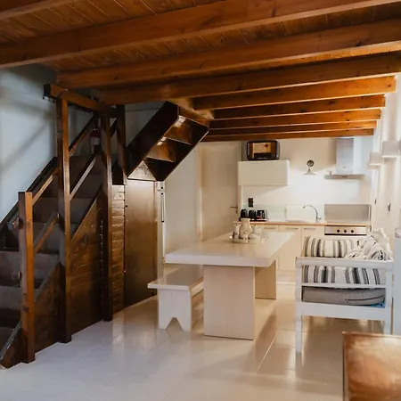 Domus Polymnia, Hospitality At Its Best! *